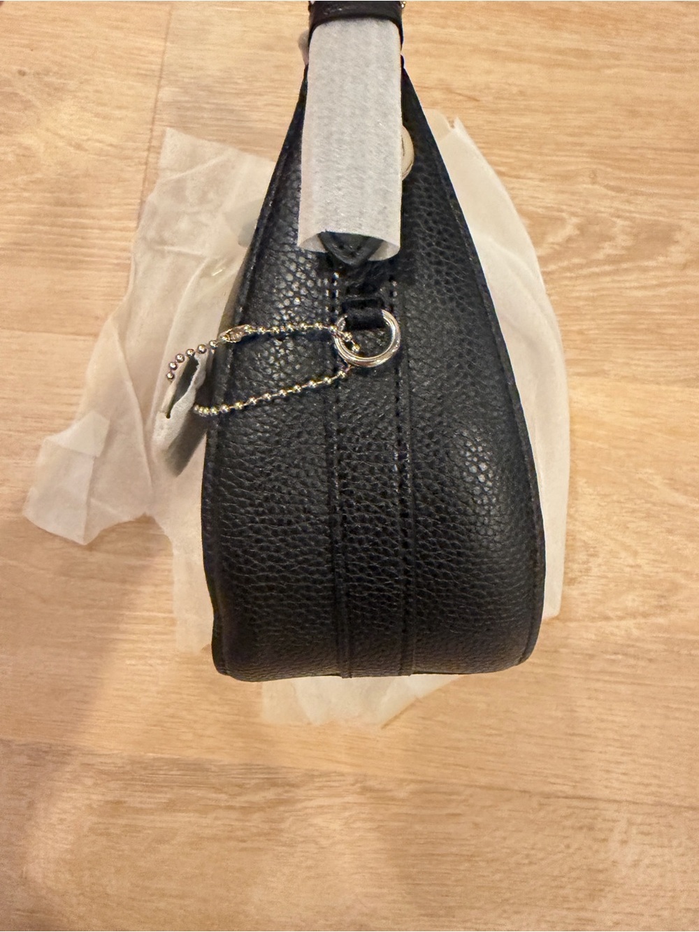 Coach Kleo Black Leather Shoulder Bag - Picture 4 of 8